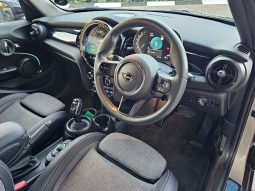
										MINI Hatch 5-Door Cooper S Steptronic full									