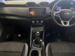 
										Nissan Magnite 1.0 Visia full									