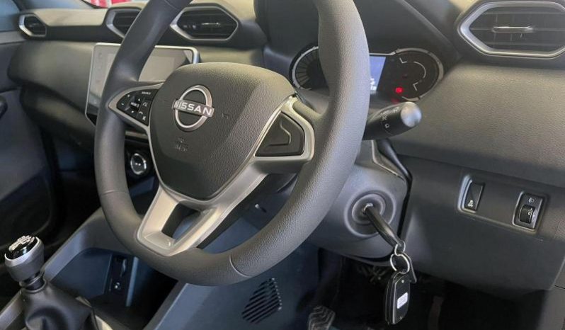 
								Nissan Magnite 1.0 Visia full									