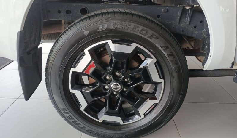 
								Nissan Navara NAVARA 2.5DDTI LE/LE PLUS 4X4 A/T D/C P/U full									