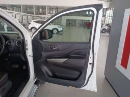 
										Nissan Navara NAVARA 2.5DDTI LE/LE PLUS 4X4 A/T D/C P/U full									
