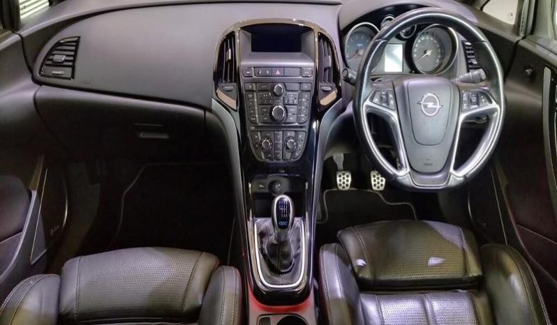 
								Opel Astra Opc 2.0T full									