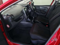 
										Renault CLIO CLIO IV 900T BLAZE LTD EDITION 5DR (66KW) full									
