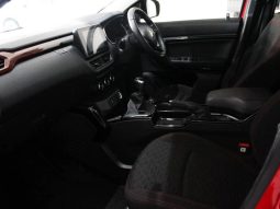 
										Renault Kiger 1.0 Turbo Intens full									