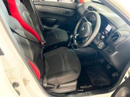 
										Renault Kwid 1.0 Zen full									