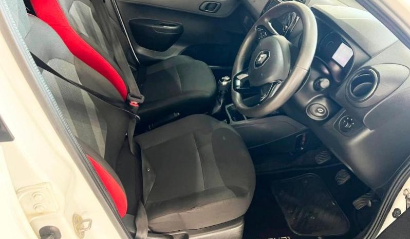 
								Renault Kwid 1.0 Zen full									