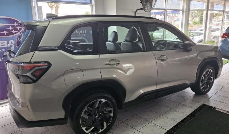 
								Subaru Forester 2.5 Premium CVT full									