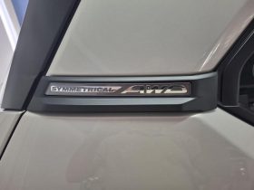 Subaru Forester 2.5 Premium CVT