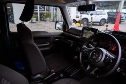 
										Suzuki Jimny 1.5 GLX AllGrip Auto full									