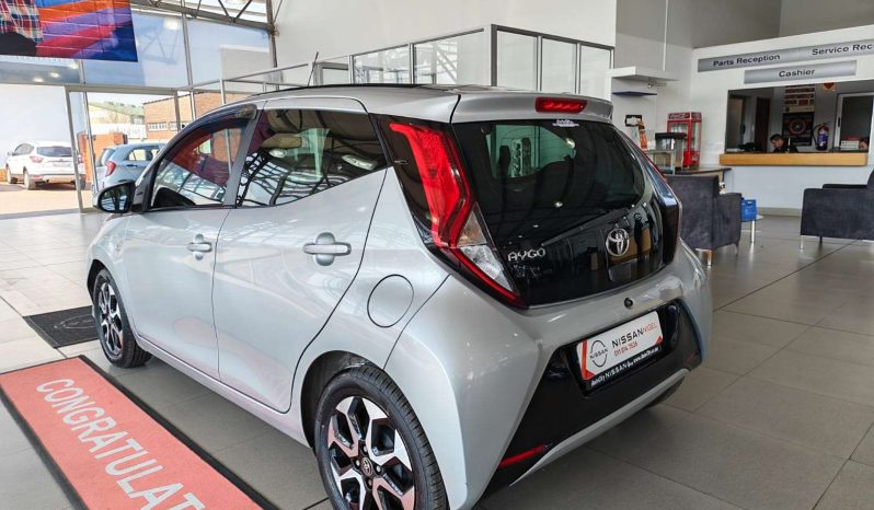 
								Toyota AYGO/AGYA/VITZ AYGO 1.0 X-CITE (5DR) full									