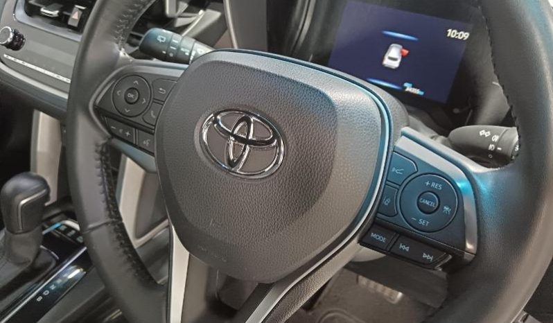 
								Toyota Corolla Cross 1.8 Xr Hev full									