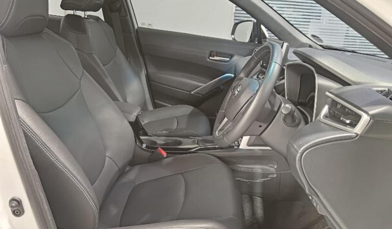 
								Toyota Corolla Cross 1.8 Xr Hev full									