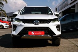 
										Toyota Fortuner 2.4GD-6 4×4 full									