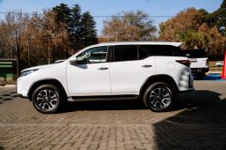 
										Toyota Fortuner 2.4GD-6 4×4 full									
