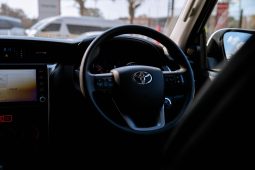 
										Toyota Fortuner 2.4GD-6 4×4 full									