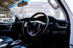 
										Toyota Fortuner 2.4GD-6 4×4 full									