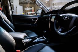 
										Toyota Fortuner 2.4GD-6 4×4 full									