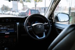 
										Toyota Fortuner 2.4GD-6 4×4 full									