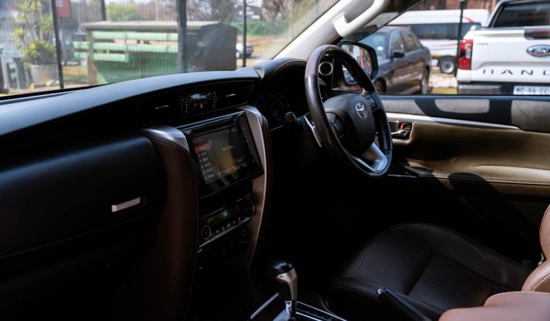 
								Toyota Fortuner 2.8GD-6 4×4 Auto full									