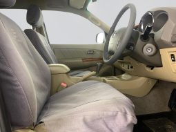 
										Toyota Fortuner 4.0 V6 R/body At full									