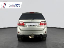 
										Toyota Fortuner 4.0 V6 R/body At full									
