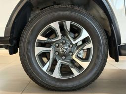 
										Toyota Fortuner FORTUNER 2.8GD-6 4X4 A/T full									