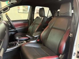 
										Toyota Fortuner FORTUNER 2.8GD-6 4X4 A/T full									