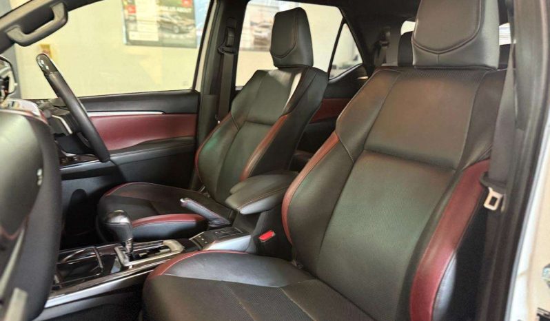 
								Toyota Fortuner FORTUNER 2.8GD-6 4X4 A/T full									
