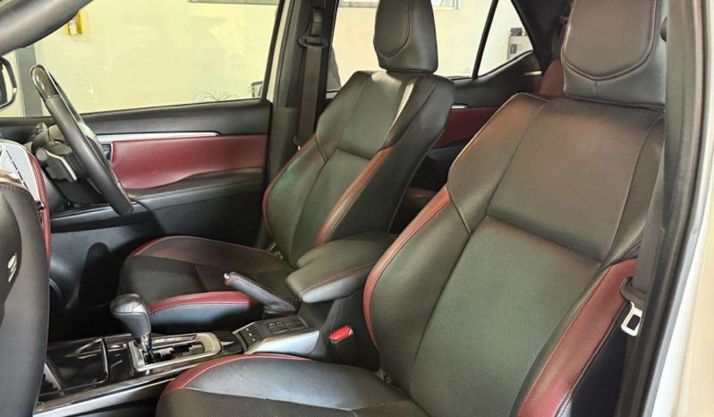 
								Toyota Fortuner FORTUNER 2.8GD-6 4X4 A/T full									