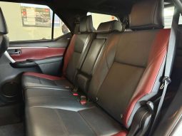 
										Toyota Fortuner FORTUNER 2.8GD-6 4X4 A/T full									
