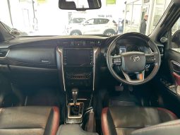 
										Toyota Fortuner FORTUNER 2.8GD-6 4X4 A/T full									