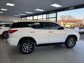 Toyota Fortuner FORTUNER 2.8GD-6 EPIC A/T
