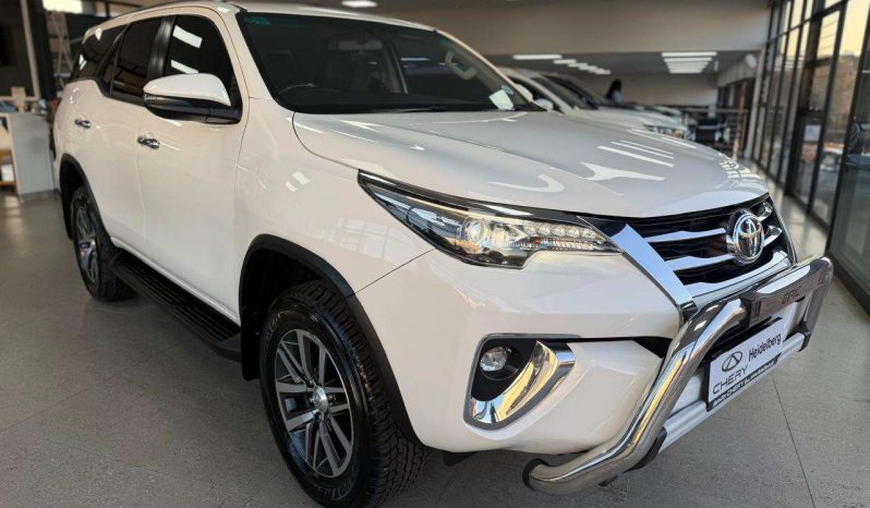 
								Toyota Fortuner FORTUNER 2.8GD-6 EPIC A/T full									