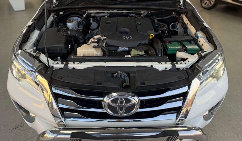
								Toyota Fortuner FORTUNER 2.8GD-6 EPIC A/T full									