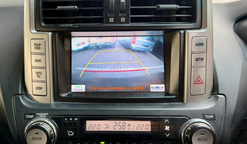 
								Toyota Land Cruiser Prado 4.0 V6 Sunroof At full									