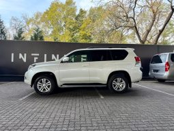 
										Toyota Land Cruiser Prado 4.0 V6 Sunroof At full									