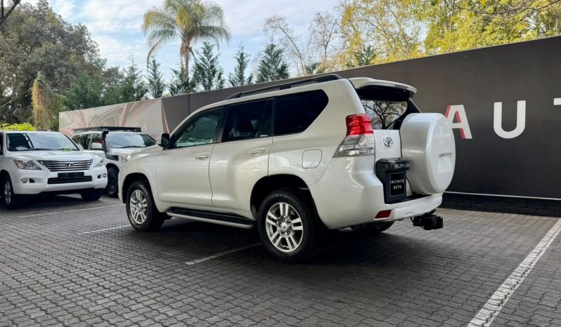 
								Toyota Land Cruiser Prado 4.0 V6 Sunroof At full									