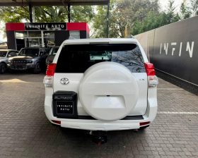 Toyota Land Cruiser Prado 4.0 V6 Sunroof At