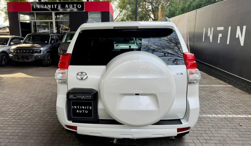 
								Toyota Land Cruiser Prado 4.0 V6 Sunroof At full									