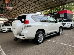
										Toyota Land Cruiser Prado 4.0 V6 Sunroof At full									