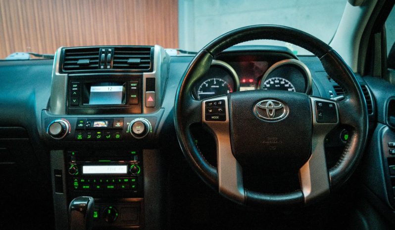 
								Toyota Prado 3.0DT Tx At full									