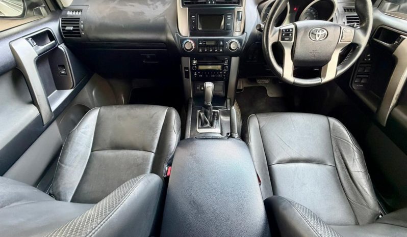 
								Toyota Prado 3.0DT Tx At full									