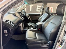 
										Toyota Prado 3.0DT Tx At full									