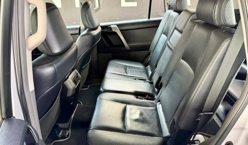 
								Toyota Prado 3.0DT Tx At full									
