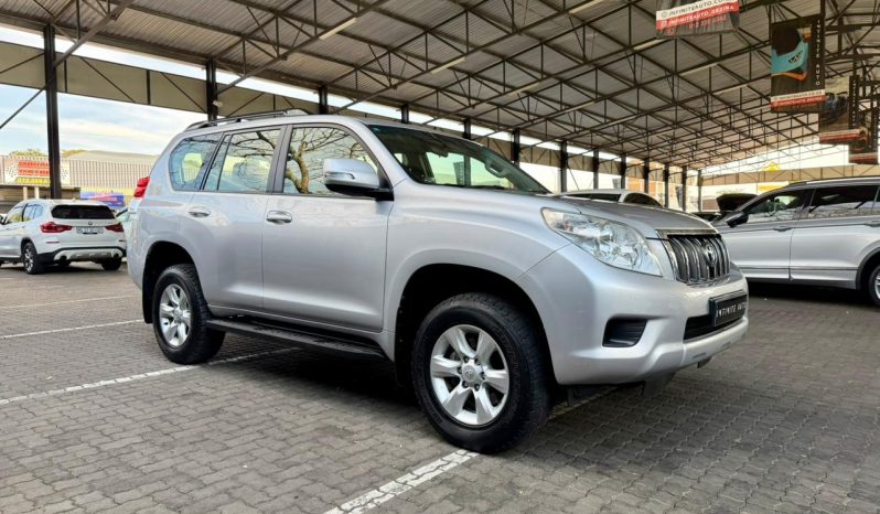 
								Toyota Prado 3.0DT Tx At full									