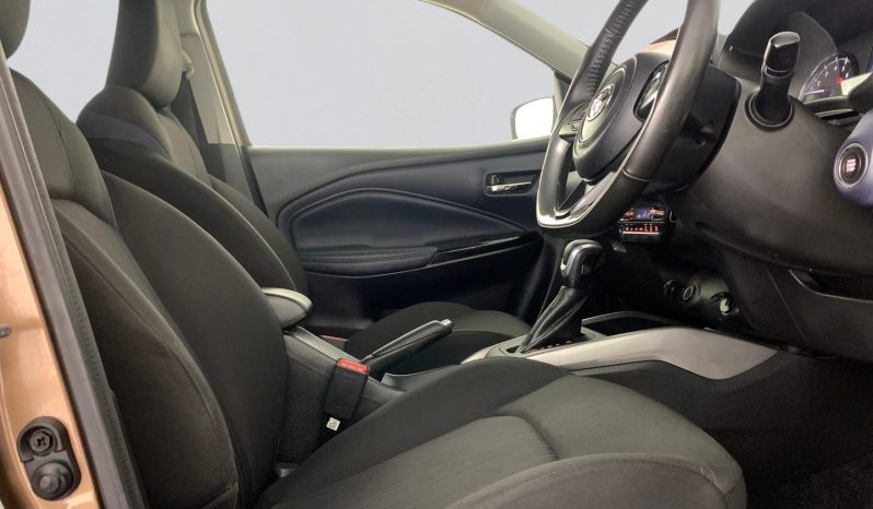 
								Toyota Starlet 1.5 Xr At full									