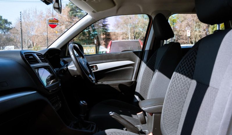 
								Toyota Urban Cruiser 1.5 XR Manual full									