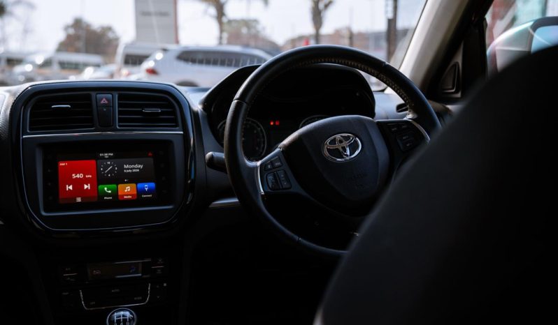 
								Toyota Urban Cruiser 1.5 XR Manual full									