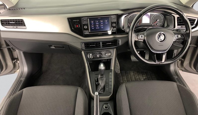 
								Volkswagen Polo 1.0 Comfortline Dsg full									