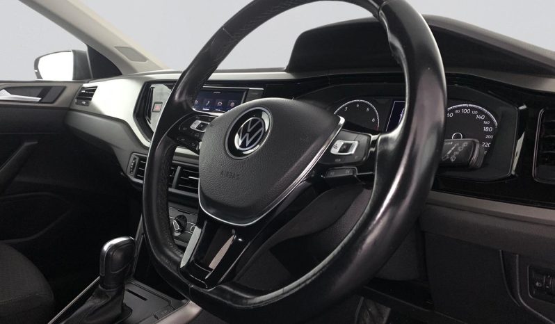 
								Volkswagen Polo 1.0 Comfortline Dsg full									